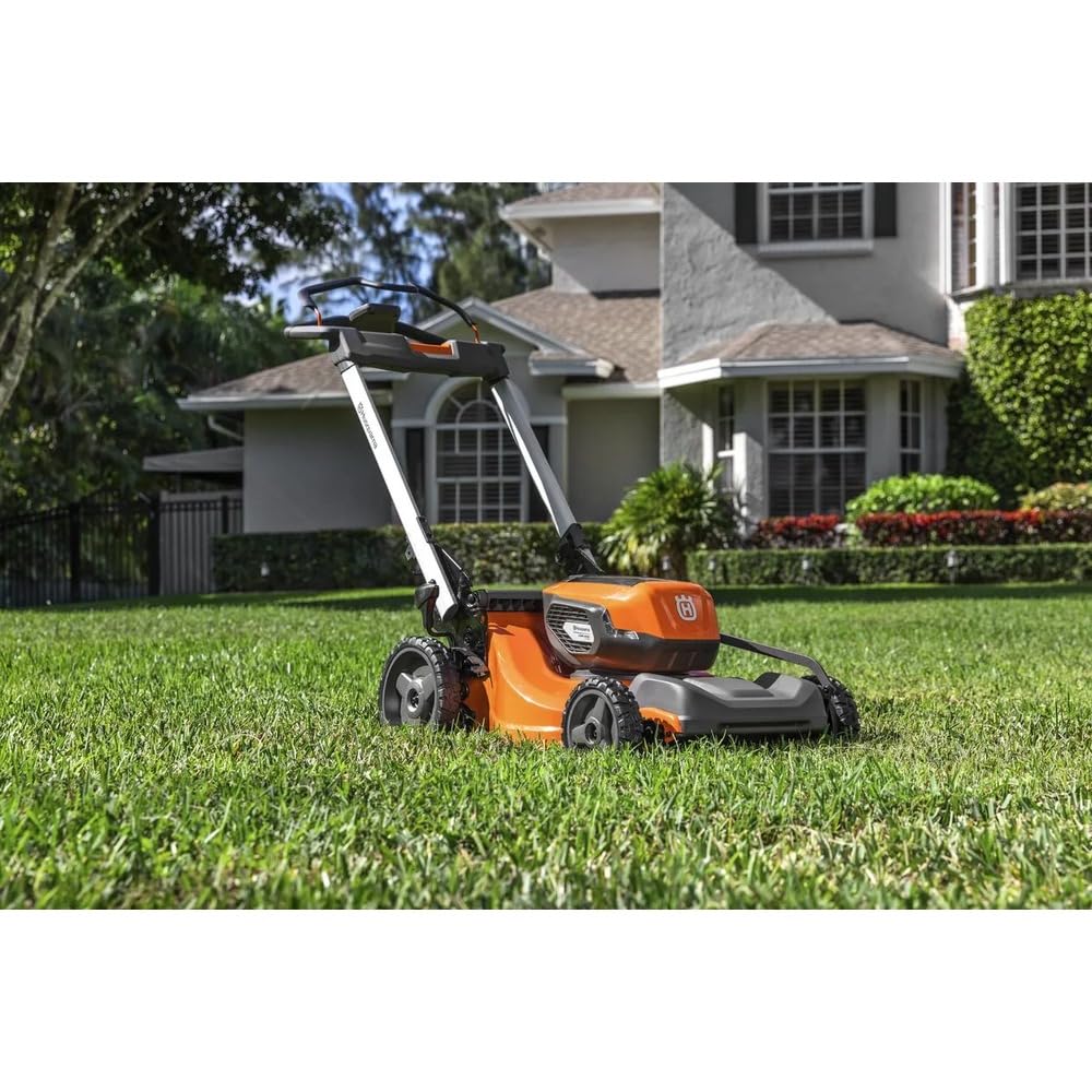 Husqvarna Lawn Xpert LE322R 40-Volt 21-in Self-Propelled Battery Push